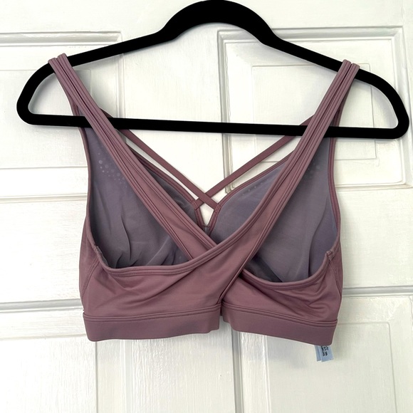Victoria’s Secret Sport Blush Rose Bra - Picture 3 of 5